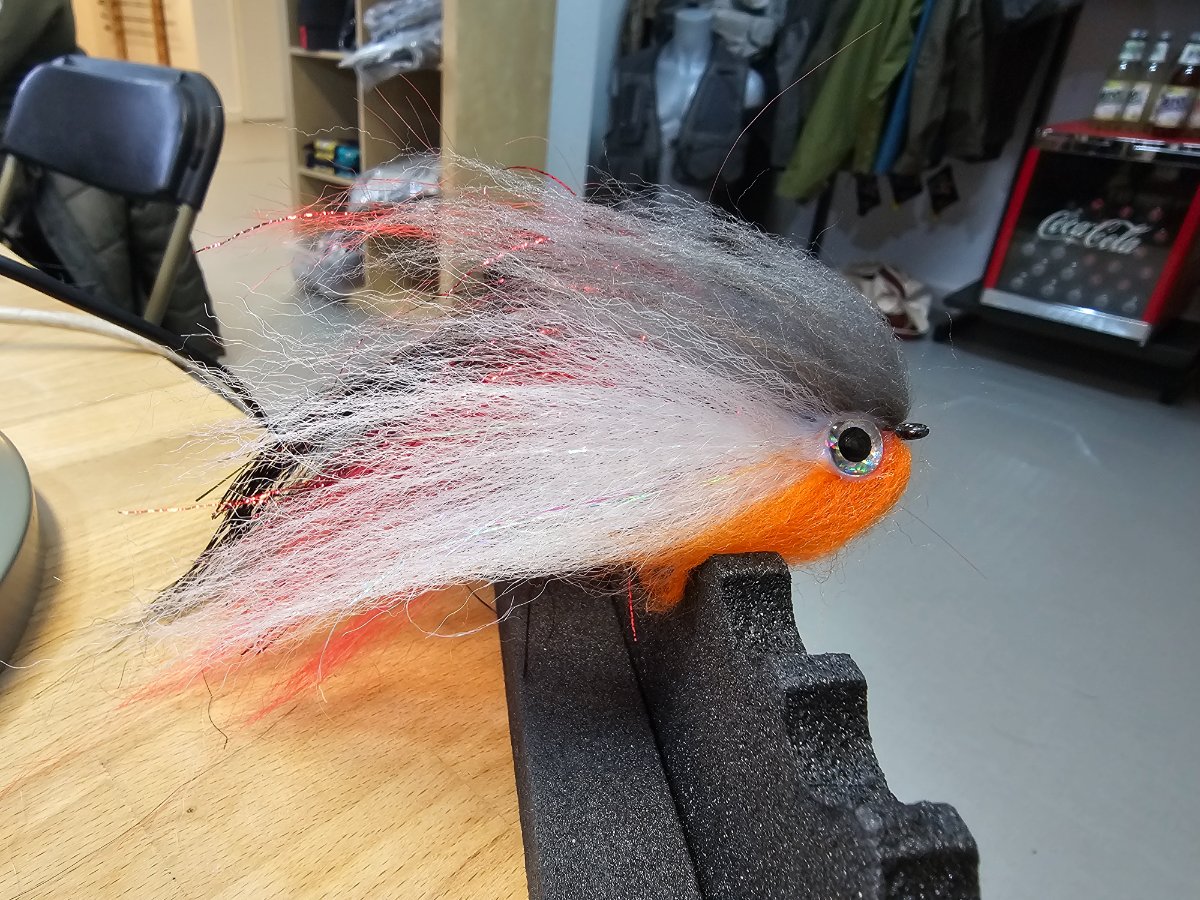 Fertigen Hechtfliege Kinky/Pike Monkey