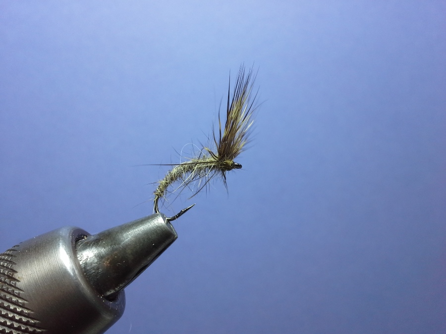 DHE #14 Deer Hair Emerger