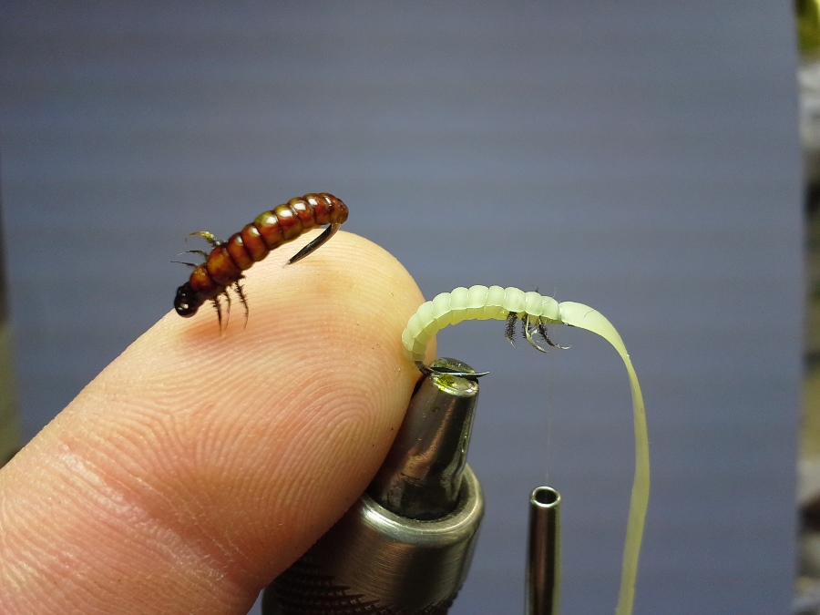 Latex Caddis #12 making of