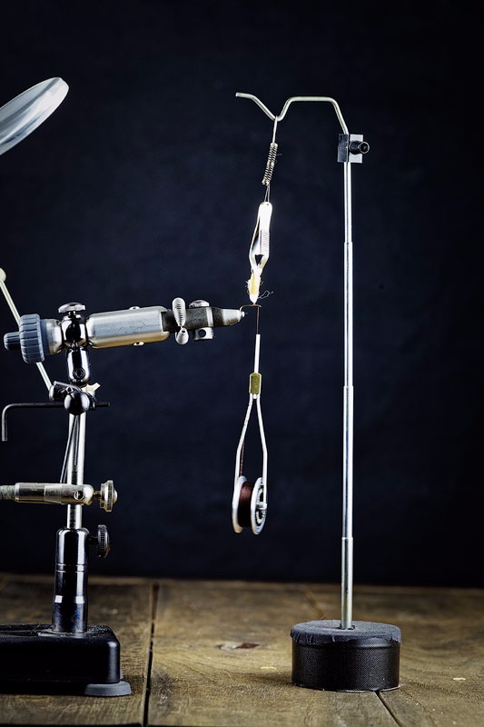 Freistehender Fadenhalter.JPG