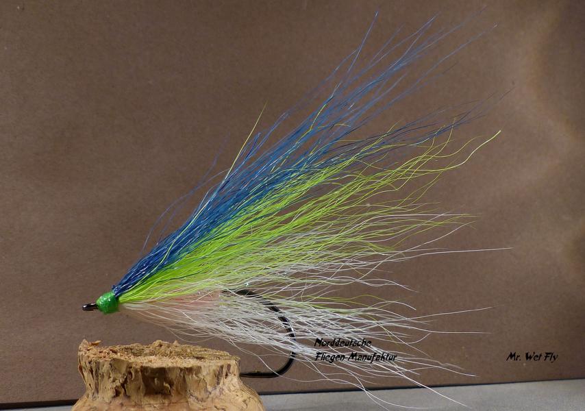 Barschstreamer Variationen 0511.JPG